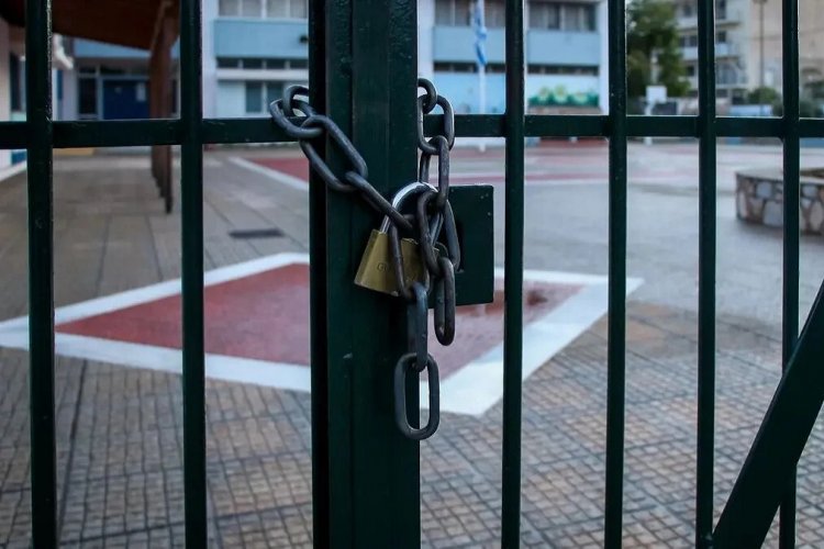 24-Hour Strike February 28: Τι ισχύει με κλειστά σχολεία στην απεργία στις 28 Φεβρουαρίου - Καλέσματα από ΟΛΜΕ, ΔΟΕ, ΟΙΕΛΕ