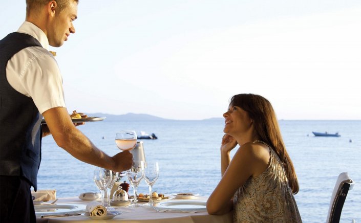 Pay Employees for Independence day: Πως αμείβεται η εργασία κατά την αργία της 25ης Μαρτίου