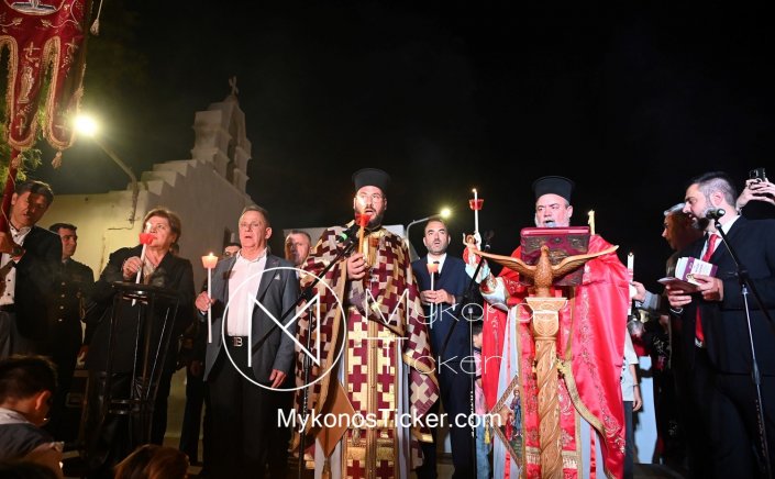 Great and Holy Pascha in Mykοnos: Ανάσταση στην Mύkovo- Πάσχα Κυρίου Πάσχα! Christ is Risen!!! [Εικόνες + 5 videos]