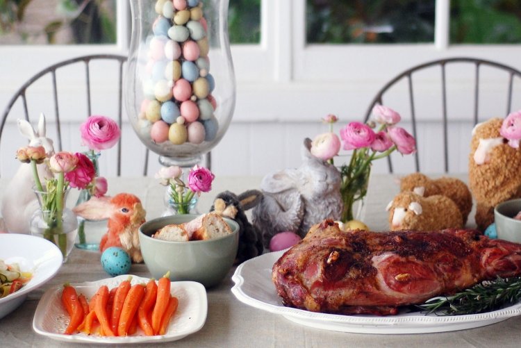 Healthier Easter Foods: Οι Οδηγίες του ΕΦΕΤ για το πασχαλινό τραπέζι - Τι πρέπει να προσέξουν οι καταναλωτές σε αρνί, αυγά, κρέας