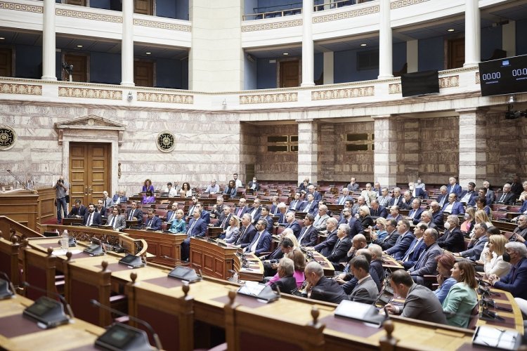 Gov & Political Affairs: Πανικός στους βουλευτές για τα οικόπεδα που γίνονται χωράφια