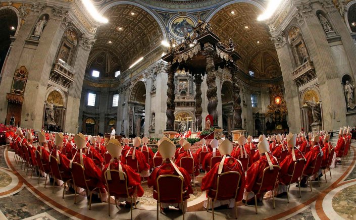 Who will be the next pope? Ζητείται «ένας άγιος άνθρωπος»!! Ποιος θα είναι ο νέος Πάπας - Τα τελευταία φαβορί πριν το κονκλάβιο