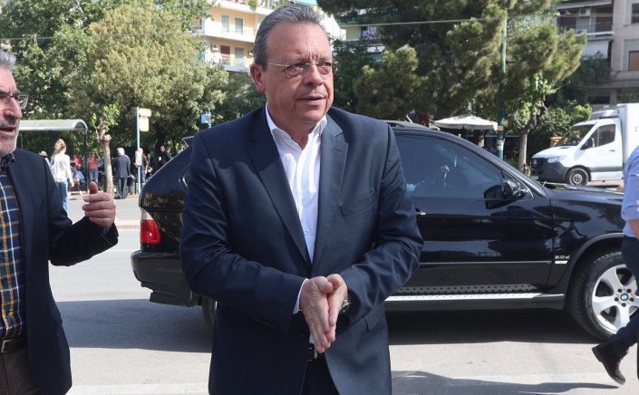 SYRIZA leader Famellos: Ο Φάμελλος κατέθεσε μήνυση για την Ομάδα Αλήθειας, ενός μηχανισμού προπαγάνδας και δολοφονίας χαρακτήρων - «Είναι θέμα δημοκρατίας»