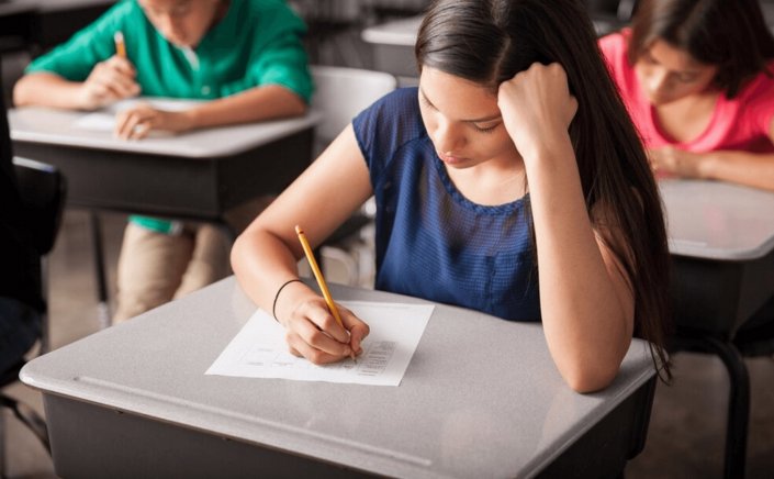 Panhellenic Exams 2025: Τα Θέματα, ο Σχολιασμός & οι Απαντήσεις, στη Νεοελληνική Γλώσσα και Λογοτεχνία για τους υποψηφίους των ΓΕΛ - To θέμα: Πώς προάγει το σχολείο τη δημιουργικότητα