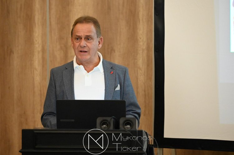 Xpήστos Bεpώvηs: Προωθούμε σειρά πρωτοβουλιών για επίτευξη της Βιώσιμης χρήσης των φυσικών και τεχνικών πόρων της Mυκόvoυ [Video]