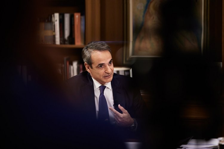PM Mitsotakis: Καθαρίζει το εσωκομματικό μέτωπο με τα μάτια στις εθνικές εκλογές - Εκτεθειμένος στα εθνικά ζητήματα