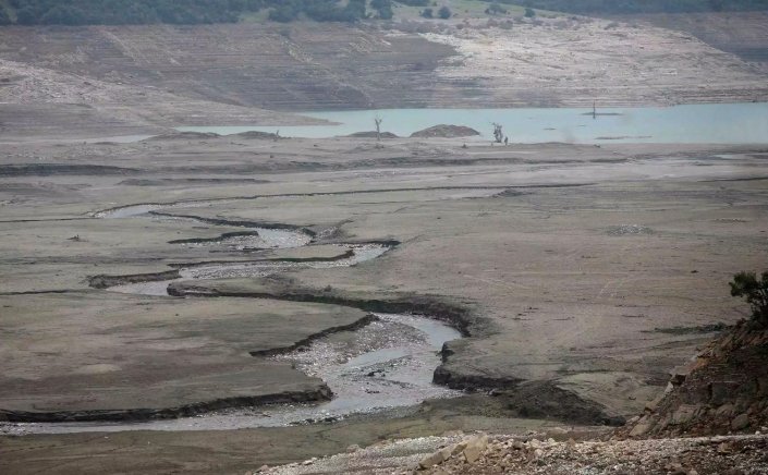 Water Scarcity: Έκτακτα μέτρα για τη λειψυδρία εξετάζει η Ελλάδα – Σχέδιο για 3 εταιρείες ύδρευσης [Bloomberg]