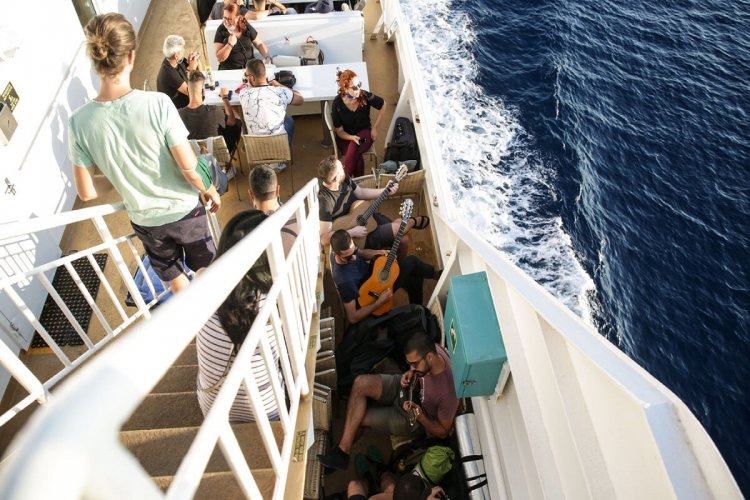 Mykonos - Coast Guard: Eνημέρωση του επιβατικού κοινού για τα δικαιώματα στις θαλάσσιες μεταφορές