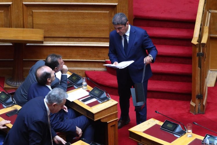 Government & Political Affairs: Επιστολική ψήφος για Προανακριτική; Πρόκειται για θεσμικό πραξικόπημα