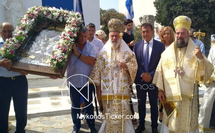Alternate Sports Min Vroutsis: Ο Γιάννης Βρούτσης στην Μύκονο για τις λατρευτικές εκδηλώσεις επί τη αποδόσει της εορτής της Κοιμήσεως της Θεοτόκου