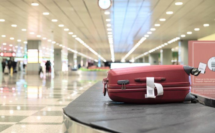How to Avoid Lost Luggage: Υπάλληλοι αεροδρομίου δίνουν τα κόλπα για να μη χάσετε ποτέ τις βαλίτσες σας!!