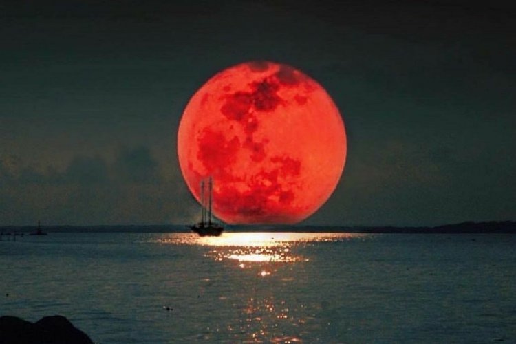 Blood Moon 2025: Πανσέληνος Σεπτεμβρίου 2025!! Πότε έρχεται το «Ματωμένο Φεγγάρι», που θα συνοδευτεί από μια σπάνια ολική έκλειψη της Σελήνης [Video]