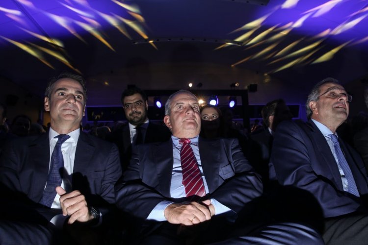 Behind The Scenes: Επιχείρηση «8η Οκτωβρίου»!! Ανοίγματα υπό όρους από το Μαξίμου!!