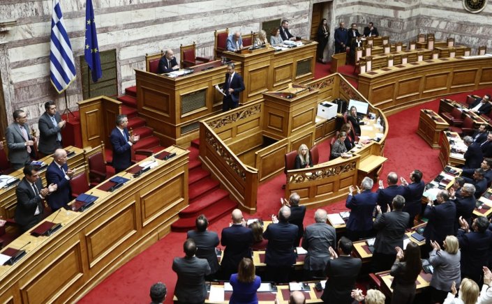 Tomb of the Unknown Soldier: Όλα όσα έγιναν στη Βουλή επί της τροπολογίας για τον Άγνωστο Στρατιώτη - Η απουσία Δένδια και οι αλληλοκατηγορίες κυβέρνησης και αντιπολίτευσης