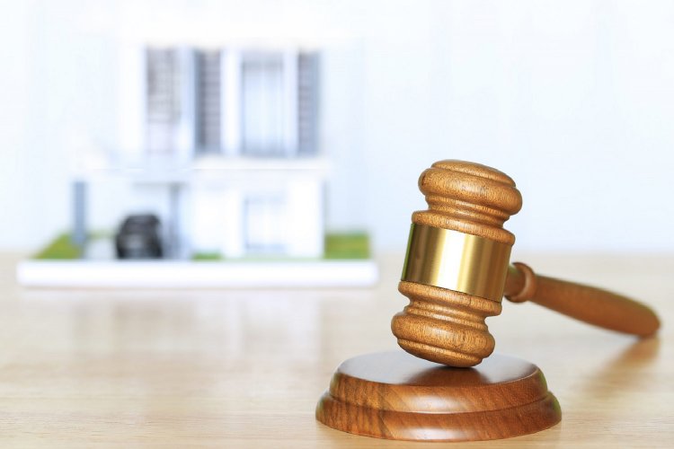 Real Estate Auction: Στο σφυρί ακριβά ακίνητα οφειλετών - Η λίστα της ΑΑΔΕ (Μεζονέτα 175 τ.μ στη Μύκονο)