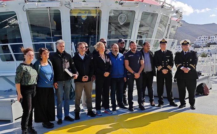 Papastavrou on Amorgos for “Amorgorama”: Το ”Αμοργόραμα” είναι πρωτοβουλία των ψαράδων της Αμοργού με ένα βαθύ πατριωτικό περιεχόμενο