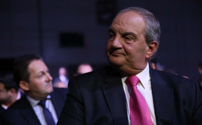 Past PM Karamanlis: Παρέμβαση Καραμανλή για αγρότες «Να καταλαβαίνουμε την αγωνία τους»