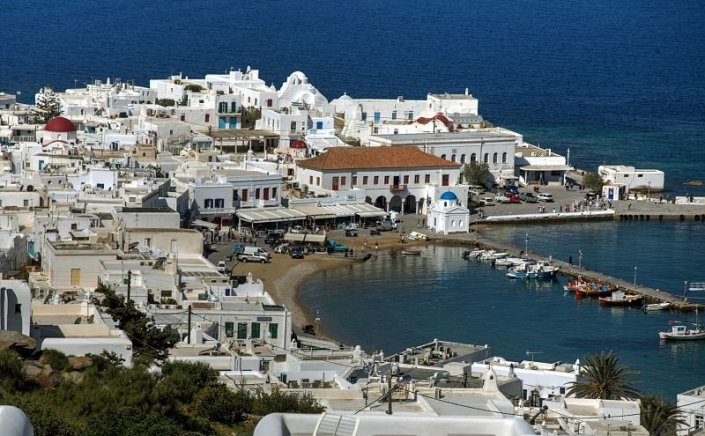 ΜΠΞ: Δέσμιος των εμμονών του ο Κουκάς οδηγείται στο περιθώριο ως μοιραίος θεατής της προόδου που συντελείται ερήμην του