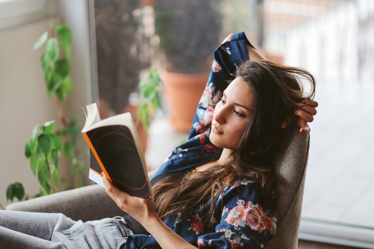 The Neuroscience of Reading: Η Νευροβιολογία της ανάγνωσης!! Πώς το διάβασμα ενός βιβλίου «ξεκλειδώνει» την ηρεμία του Νευρικού Συστήματος!!