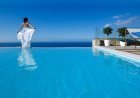 Hotel Pool Regulations Greece: Ασφάλεια στις Πισίνες Ξενοδοχείων!! Πότε οι Ναυαγοσώστες είναι υποχρεωτικοί σε Τουριστικά Καταλύματα - Τι προβλέπει ο νόμος για τη φετινή σεζόν!!