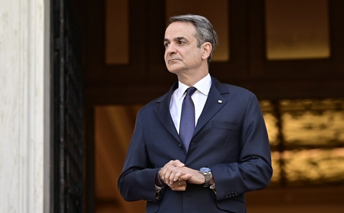 New Democracy MPs Rebellion: Το επιτελικό «κάστρο» τρίζει! Το αντάρτικο των 5 βουλευτών ξηλώνει το Μαξίμου!