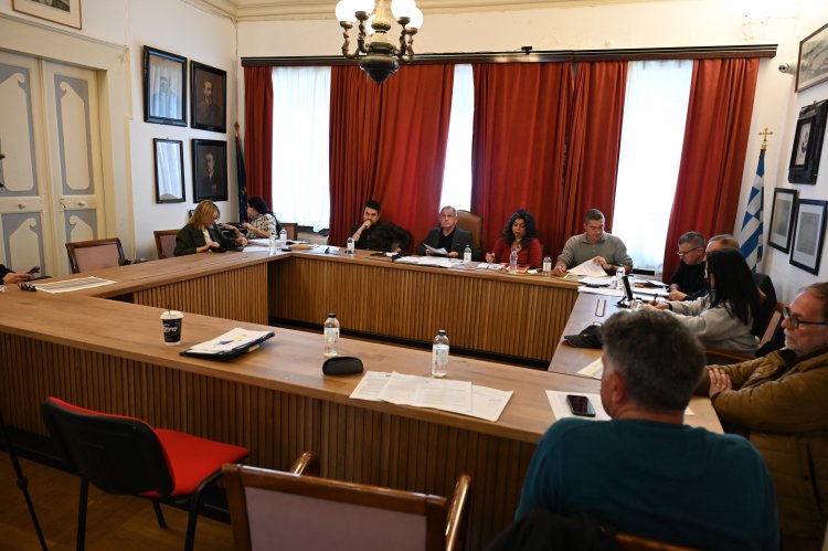 Municipal Committee: Ο Θεσμικός Μετασχηματισμός του Δήμου Μυκόνου, τα κονδύλια ΚΑΠ και το στοίχημα  των νέων γηπέδων της Καρδαμίδας