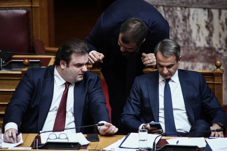 New Electoral Law: Νέος Εκλογικός Νόμος - Μείωση  Βουλευτικών εδρών, οι μισοί Βουλευτές από μονοεδρικές, από 7 Εκλογικές Περιφέρειες!! Πότε θα εφαρμοστεί ο νέος εκλογικός νόμος!!