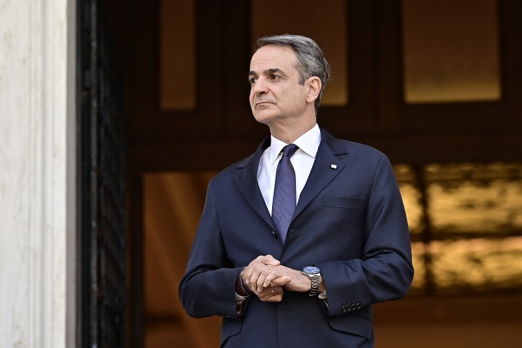 New Democracy MPs Rebellion: Το επιτελικό «κάστρο» τρίζει! Το αντάρτικο των 5 βουλευτών ξηλώνει το Μαξίμου!