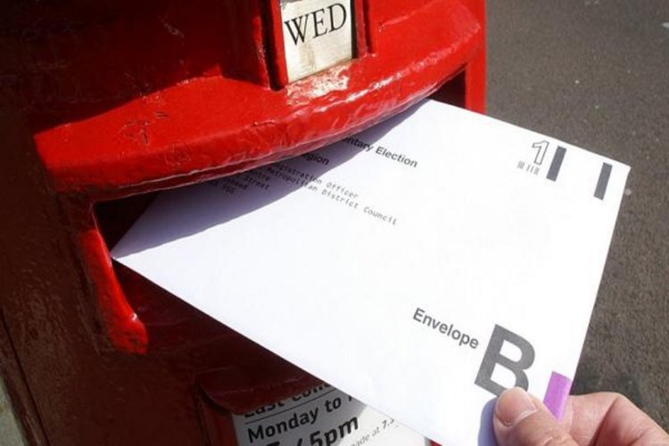 Expatriate Electoral Reform: Ψήφος Αποδήμων! Τι αλλάζει στους εκλογικούς καταλόγους και πώς υποβάλλεται η αίτηση για νέα εγγραφή [Έγγραφο]