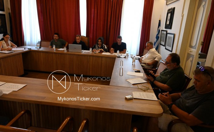 Mykonos MC: Μελέτη Δημοτικής οδού Αερολιμένα έως κόμβο με Πλατύ Γιαλό, πράξεις εφαρμογής στη Χώρα και περίπτερα, στην ατζέντα της Παρασκευής