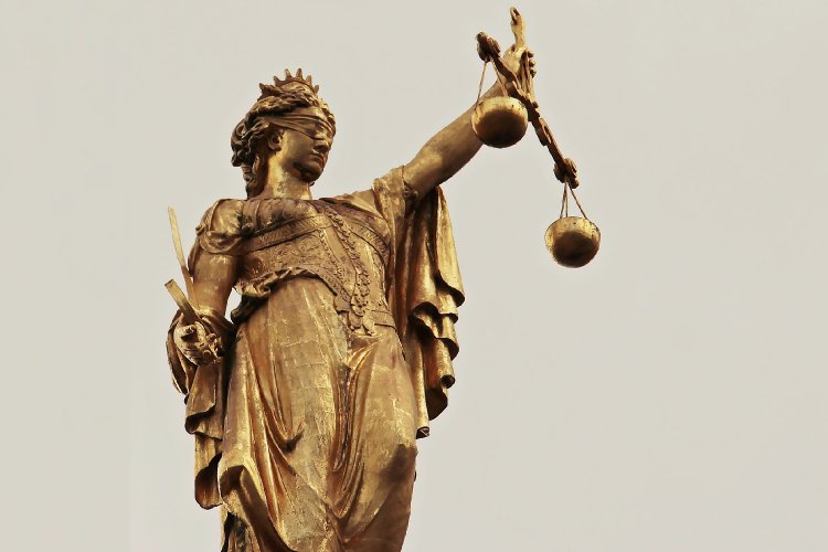 Judicial Reshuffle: Αναδιοργάνωση της Δικαιοσύνης! Ποιοι είναι οι νέοι Εφέτες και Εισαγγελείς που τοποθετούνται σε Σύρο και Νάξο! Όλες οι τοποθετήσεις νεοπροαχθέντων δικαστικών λειτουργών [Έγγραφα]