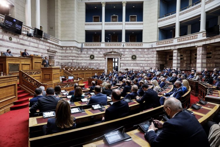 ND MPs vs Local Mayors: Εσωκομματικός «εμφύλιος» στη ΝΔ! Γαλάζιοι βουλευτές εναντίον Δημάρχων & Αντιπεριφερειαρχών - Γιατί οι βουλευτές της επαρχίας φοβούνται τους «τοπικούς άρχοντες»