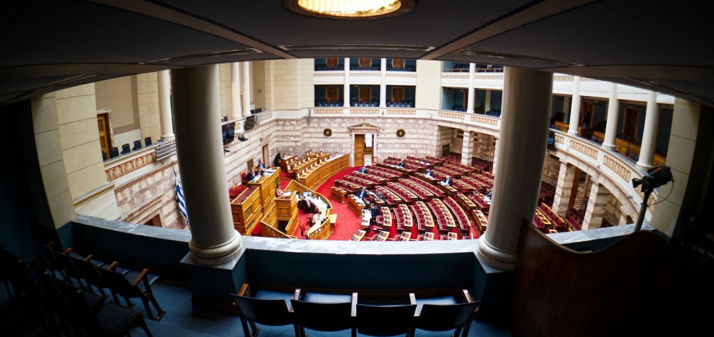 Political Realignment: Το πολιτικό σκηνικό αλλάζει και οι συσχετισμοί καταρρέουν! Δυσαρμονία με την κοινωνία - Αξιωματική αντιπολίτευση οι ανεξάρτητοι σε μια Βουλή που θυμίζει 2012!