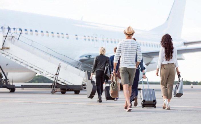 Airfare Pricing Dynamics: Μύθος ή πραγματικότητα η «σωστή ημέρα» για εισιτήρια; Τι αποκαλύπτουν οι ειδικοί για την «κατάλληλη μέρα» να κλείσετε αεροπορικά εισιτήρια!