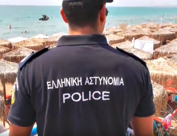 Beach Encroachment Crackdown: Εντατικοί έλεγχοι της ΕΛ.ΑΣ. για τη χρήση του αιγιαλού, στο Νότιο Αιγαίο! Έξι συλλήψεις σε Μύκονο & Ρόδο, για αυθαίρετη κατάληψη αιγιαλού!