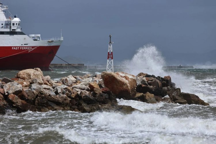 Maritime Travel Disruption: Σε ισχύ απαγορευτικό απόπλου από τα λιμάνια Ραφήνας & Λαυρίου έως τις 13:00 λόγω δυσμενών καιρικών συνθηκών, καθώς τροποποιήσεις από Πειραιά! Όλες οι αλλαγές!