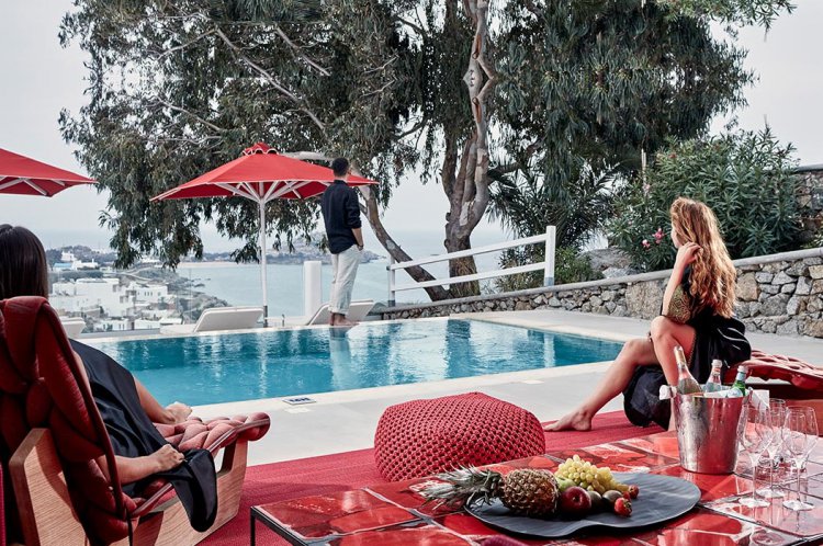 Spending Reallocation: Ανακατανομή τζίρου! Ανεβαίνουν τα καταλύματα, υποχωρεί η εστίαση - Η νέα κατανομή της τουριστικής δαπάνης στους προορισμούς!