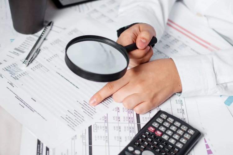 Tax Compliance Crackdown: Ποιους θα ελέγξει η εφορία! Πώς οι Φορολογικοί έλεγχοι θα διασταυρώσουν καταθέσεις, εισοδήματα & δαπάνες!