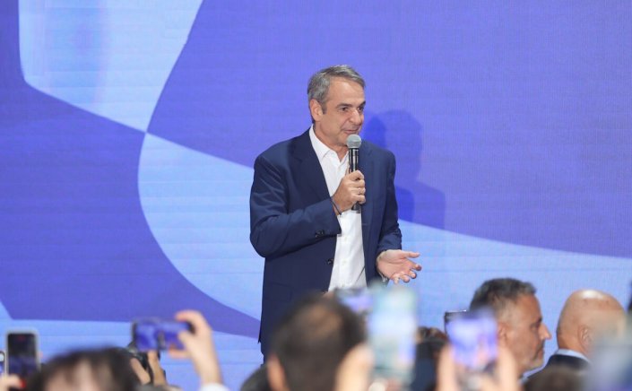 Mitsotakis ND Anniversary Speech: 52α γενέθλια της ΝΔ! Πήχης πάνω από 40% για τη ΝΔ το 2027 – «Θα διαψεύσουμε όσους δεν πιστεύουν ότι μπορούμε ξανά» [Video]