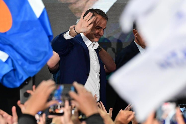 Party Factionalism: Πολιτικές ισορροπίες και μηνύματα ενότητας στην επέτειο της ΝΔ! Τα παρασκήνια της εκδήλωσης, το κλίμα και η σημασία των απουσιών!