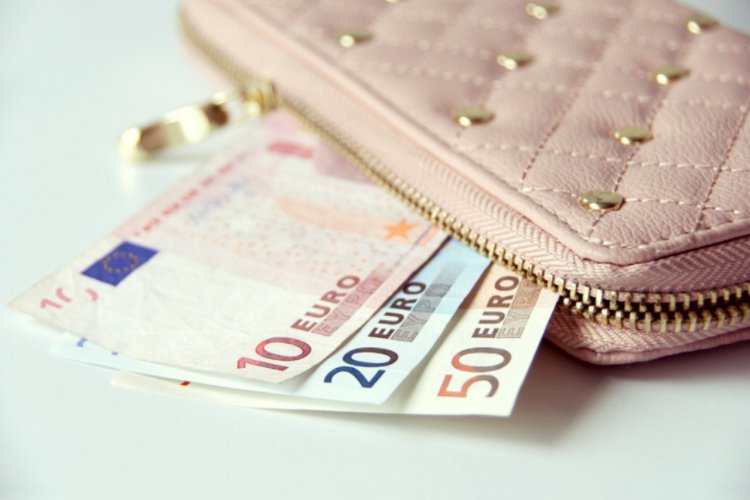 Cash Payment Limits & Regulations: Το όριο των 500 ευρώ για πληρωμές με μετρητά, πότε απαγορεύονται από το 1ο ευρώ! Οι νέες απαγορεύσεις!