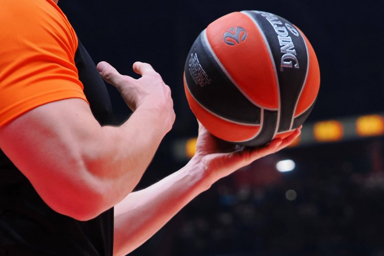 Basketball scandal: «Φύλλο και φτερό» κινητά, υπολογιστές, USB & και τάμπλετ των 6 συλληφθέντων, για τα στημένα στο μπάσκετ! Αναλύονται τα ψηφιακά ευρήματα που κατασχέθηκαν από τα σπίτια τους!
